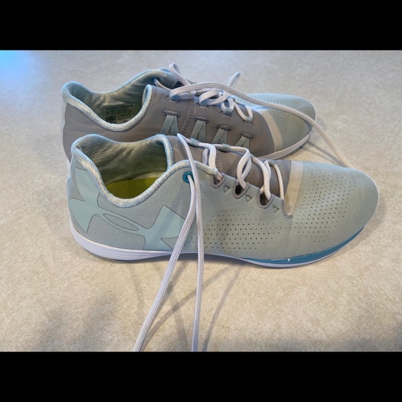 Under Armour Shoes - Size 9 women’s shoes